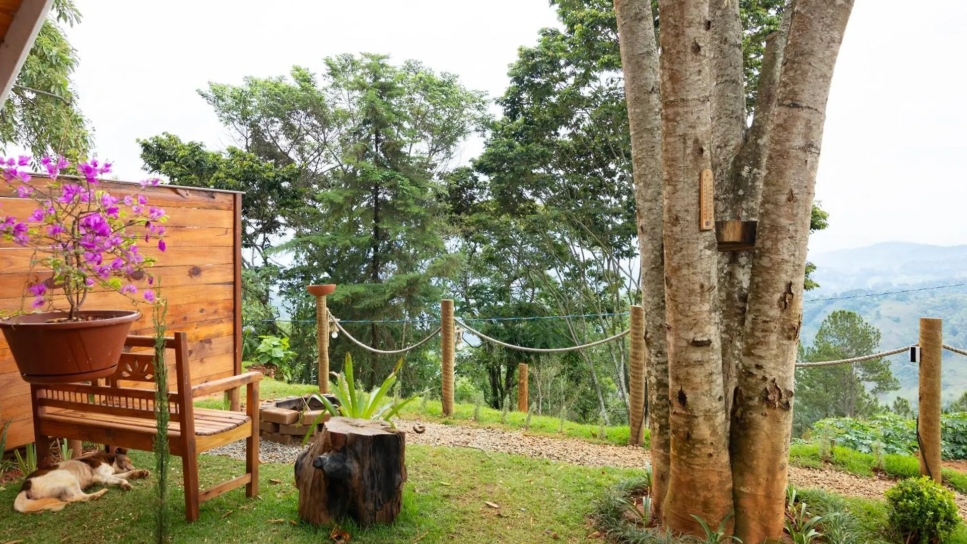 Chale Sunset Hills Em Campos Do Jordao Villa 0*,  Brazil