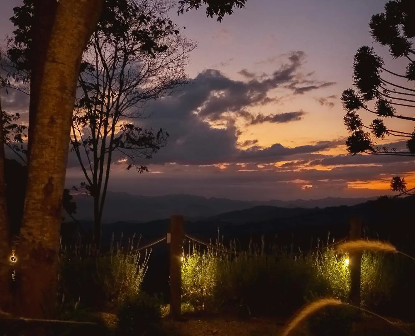 Chale Sunset Hills Em Campos Do Jordao Villa 0*,