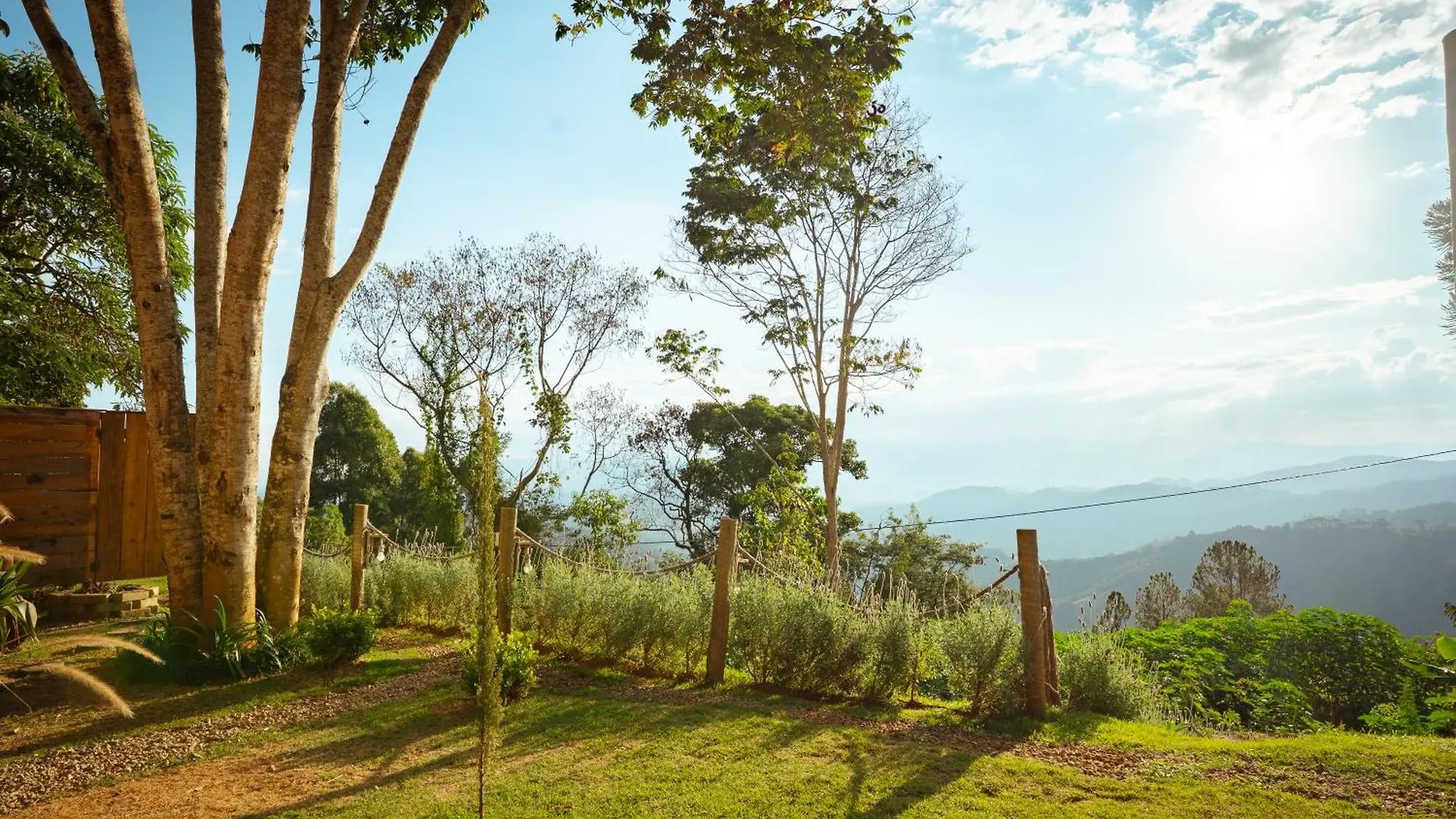Chale Sunset Hills Em Campos Do Jordao Villa 0*,